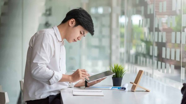 Génération d'image par IA : choisir le meilleur outil