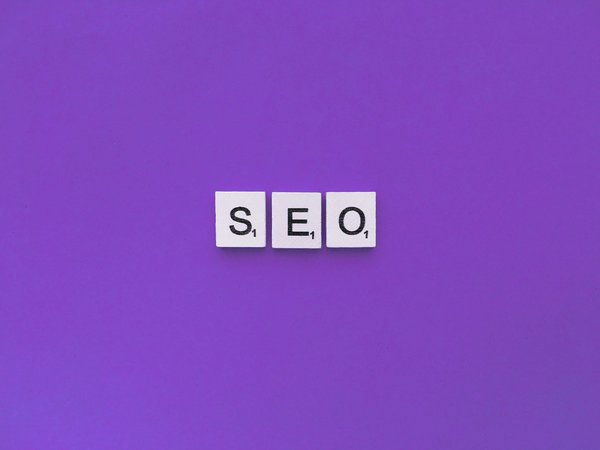 Optimisez votre stratégie avec un plan de redirection seo.